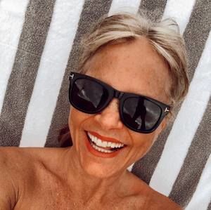 Meet your Posher, Stacy